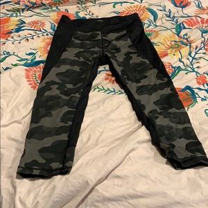 Calvin Klein camo leggings